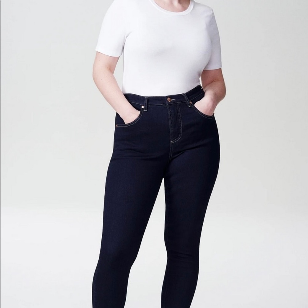 Universal Standard High Rise Seine Jean 27”